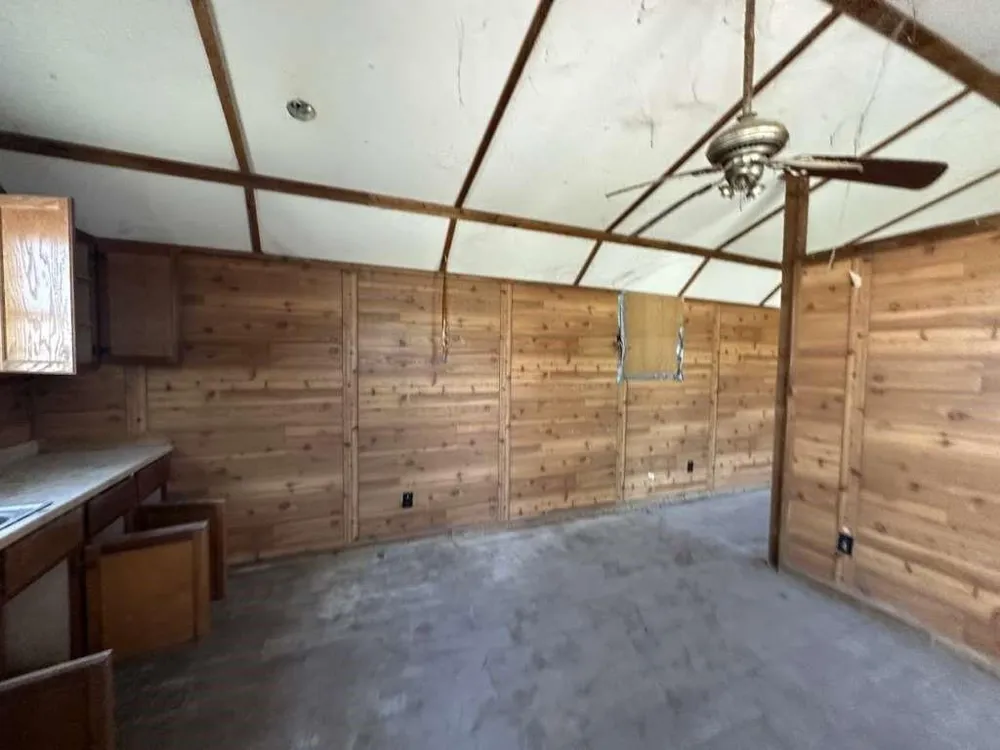 826 Avenue C Sinton, TX 78387