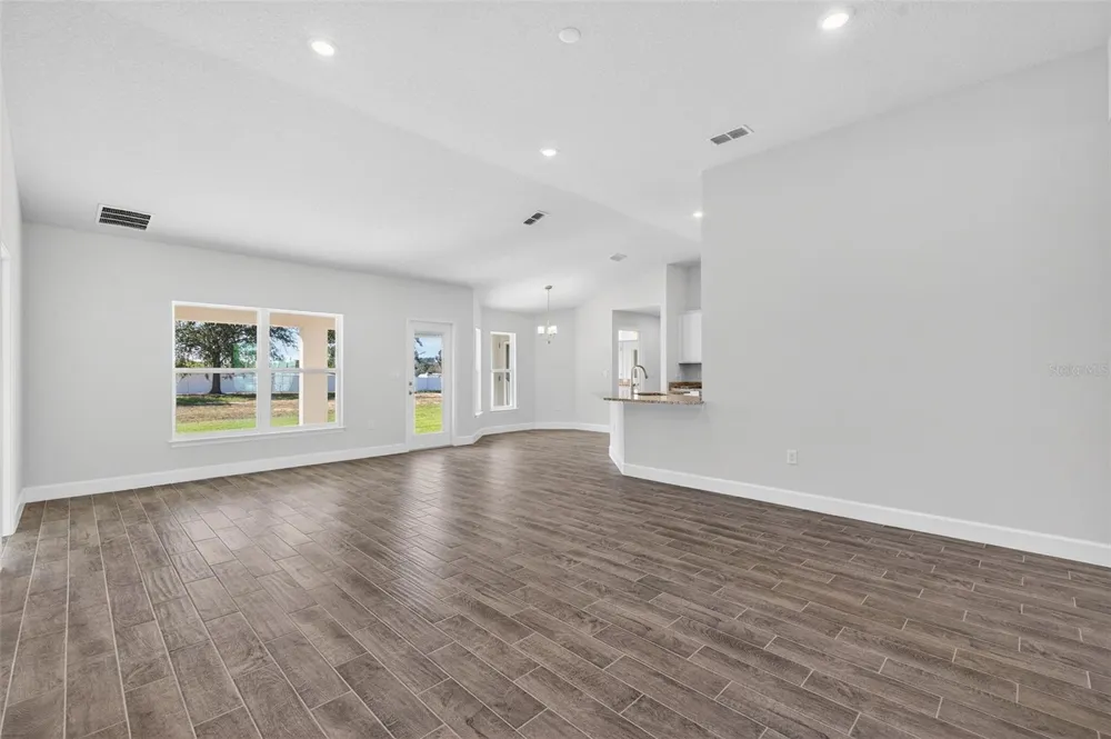 37298 HIDDEN VIEW CIRCLE Dade City, FL 33523