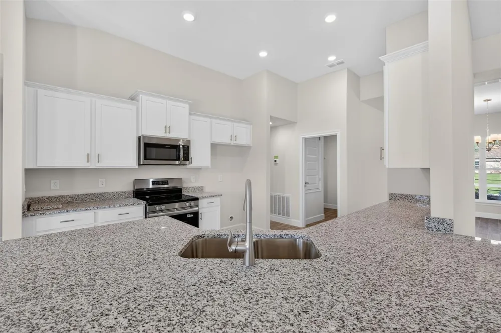 37298 HIDDEN VIEW CIRCLE Dade City, FL 33523