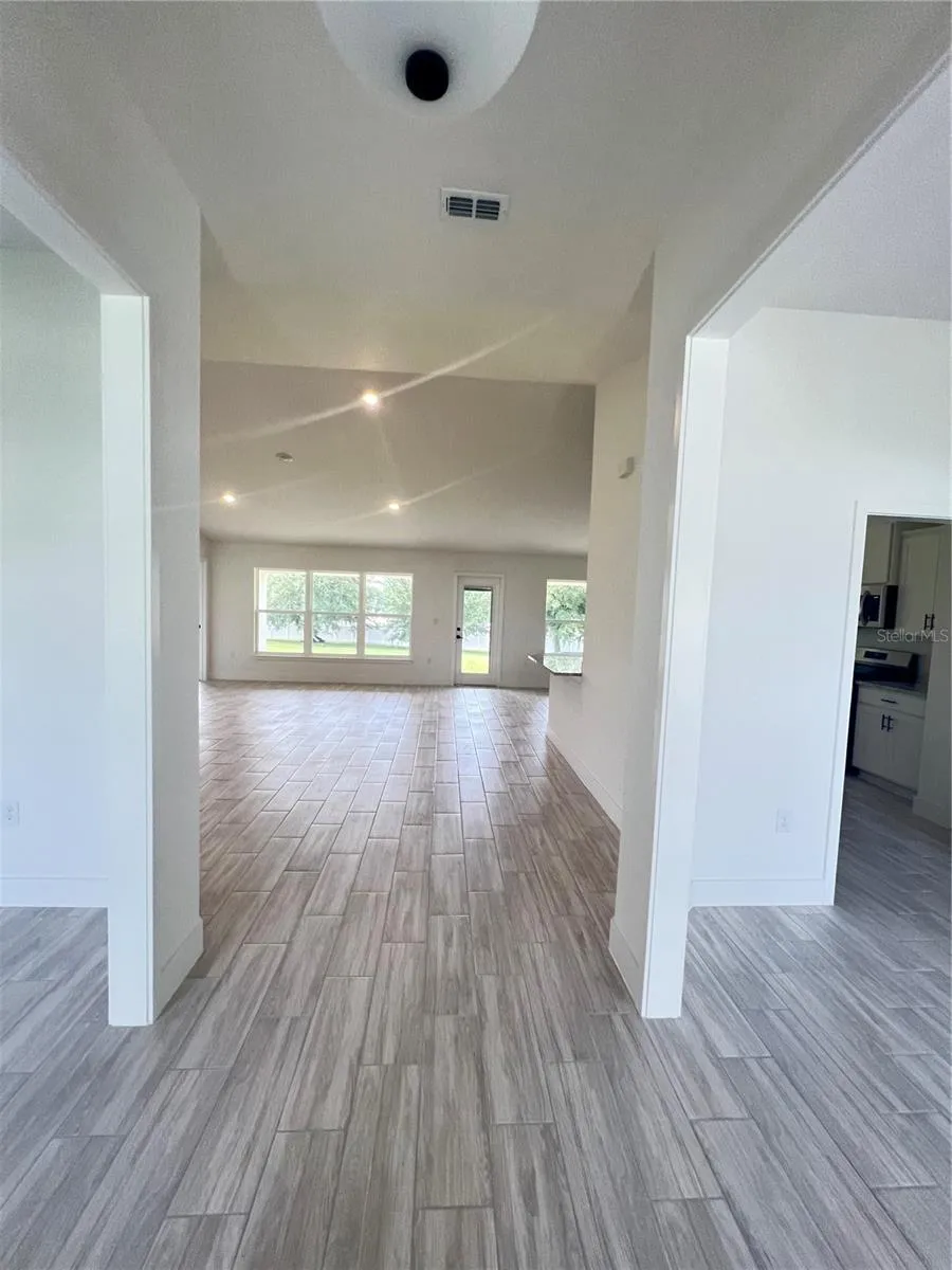 37041 HIDDEN VIEW CIRCLE Dade City, FL 33523