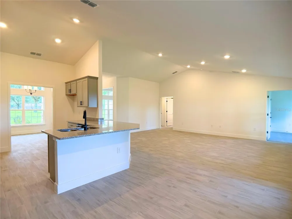 37041 HIDDEN VIEW CIRCLE Dade City, FL 33523