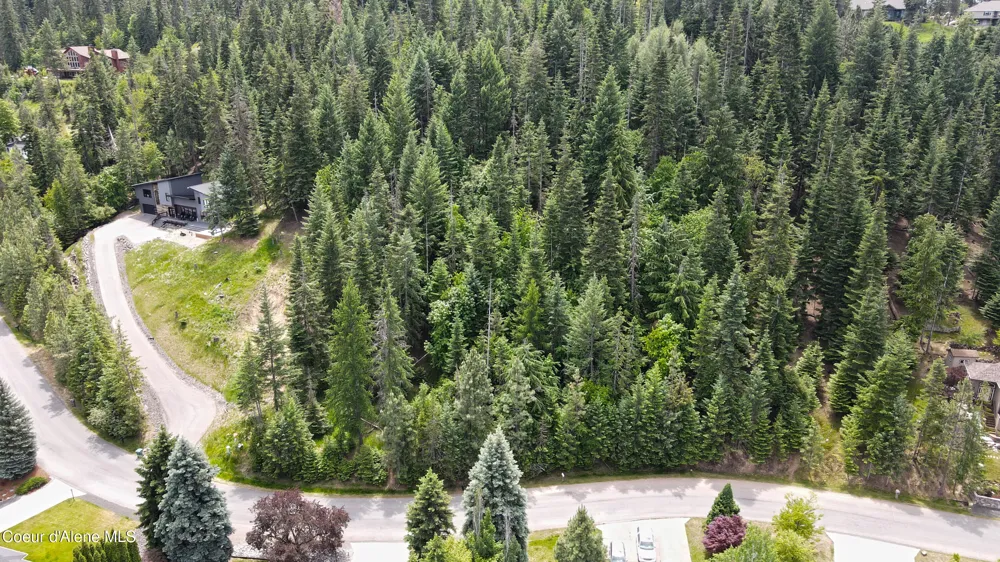 NNA E Lookout Dr Hayden, ID 83835