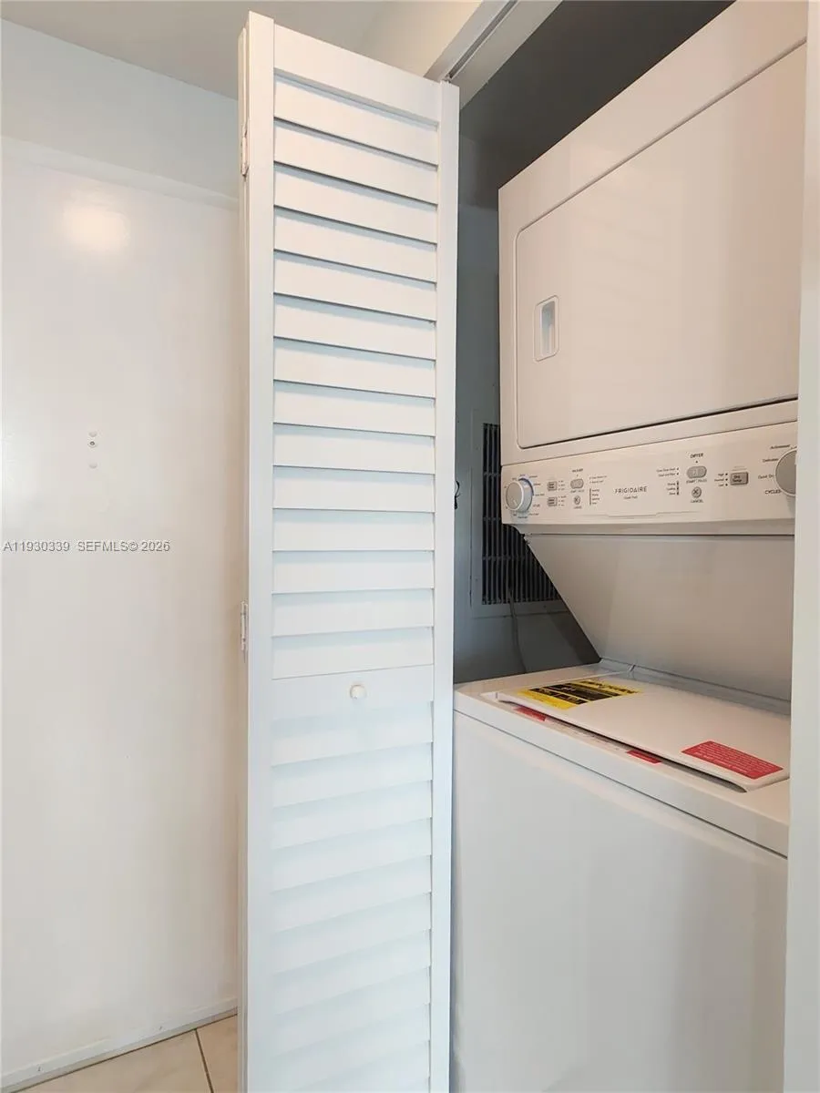 3505 S Ocean Dr #508 Hollywood, FL 33019