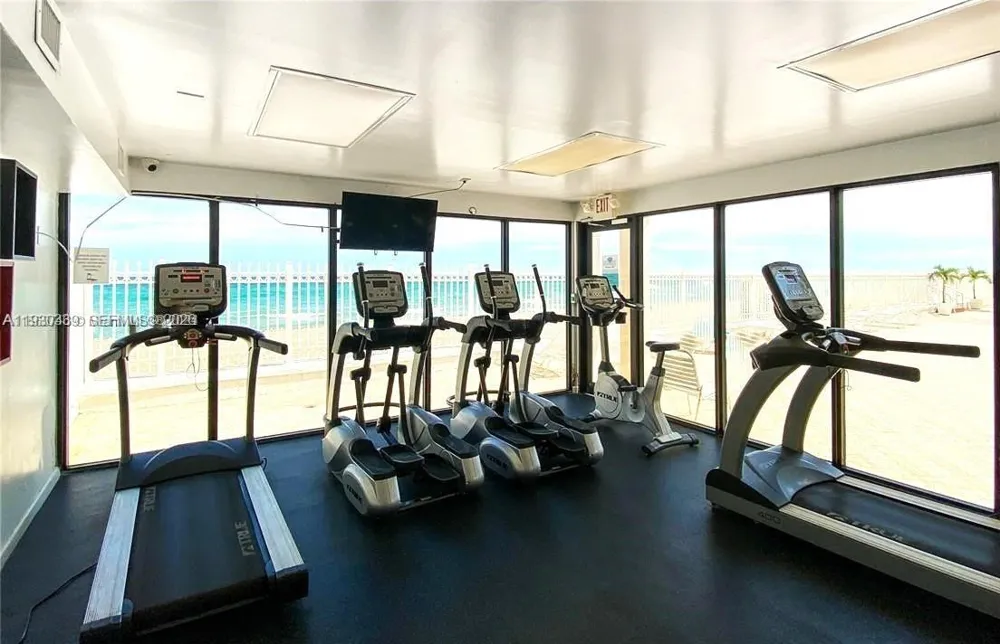 3505 S Ocean Dr #508 Hollywood, FL 33019