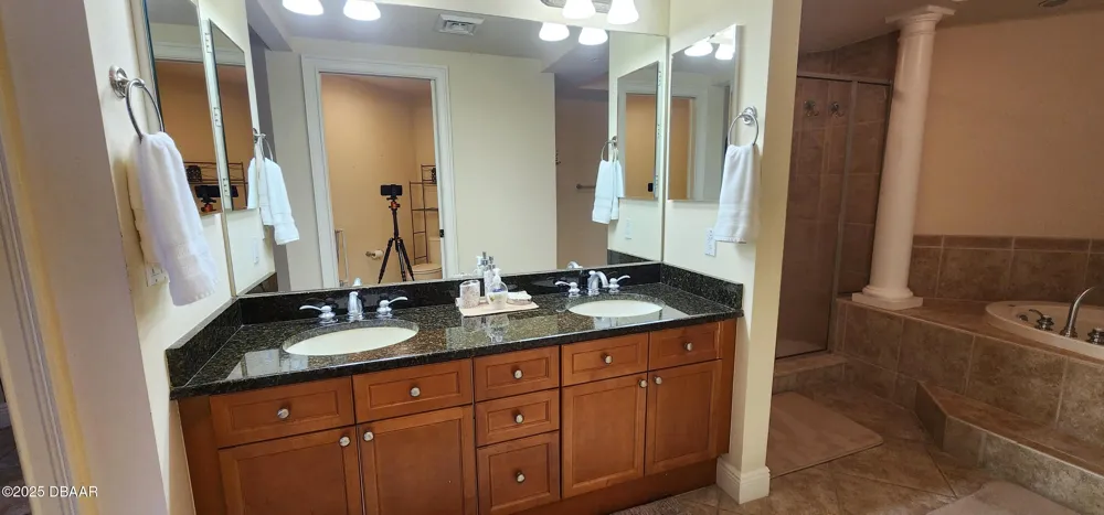 2901 S Atlantic Avenue #402 Daytona Beach Shores, FL 32118
