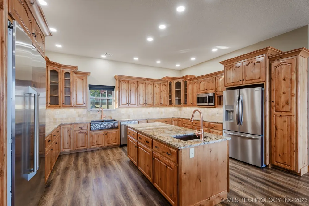 64521 E 256 PLACE Grove, OK 74344