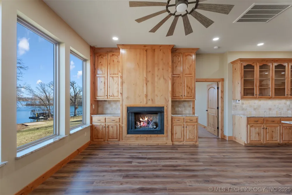 64521 E 256 PLACE Grove, OK 74344