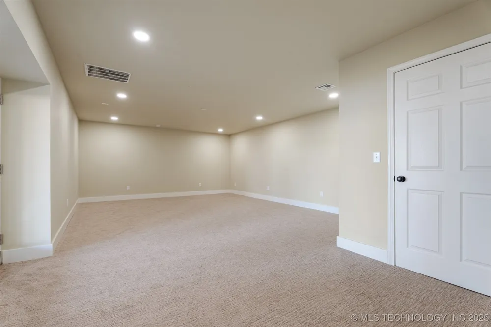 64521 E 256 PLACE Grove, OK 74344