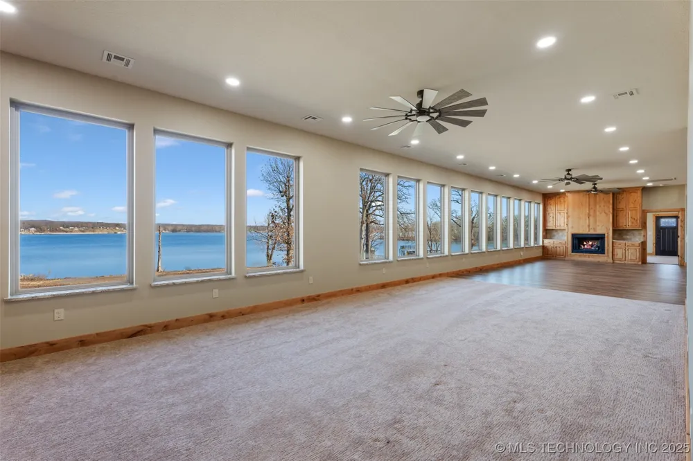 64521 E 256 PLACE Grove, OK 74344