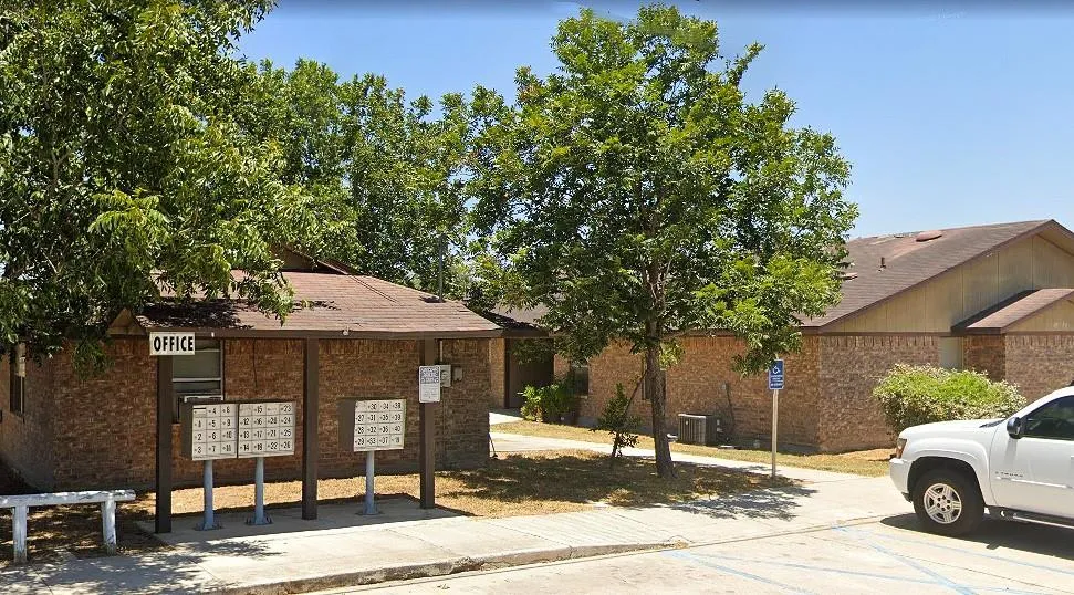1715 2nd Roma, TX 78584