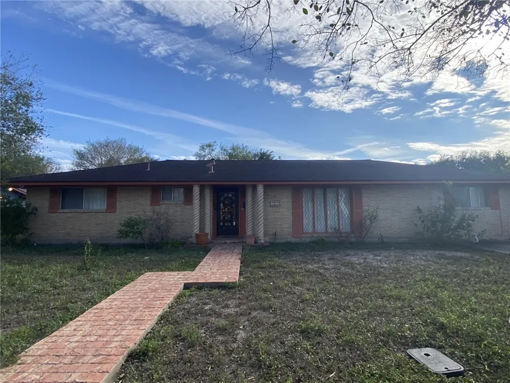 706 E Hill Avenue Alice, TX 78332