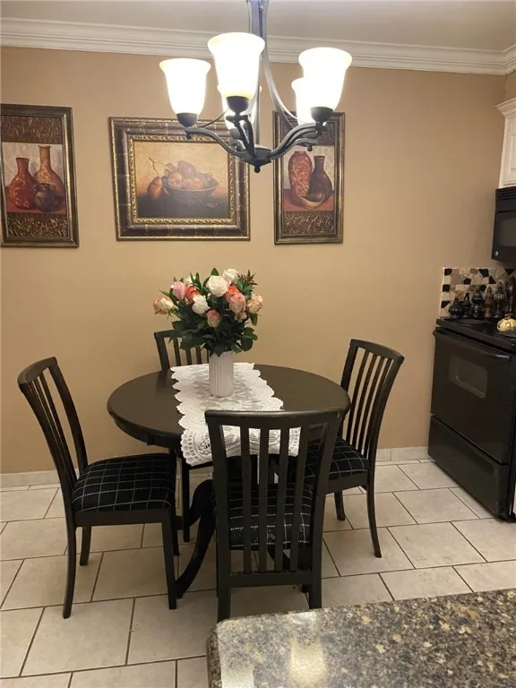706 E Hill Avenue Alice, TX 78332