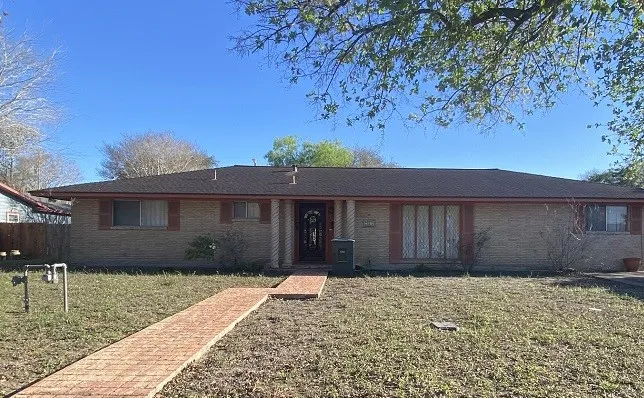 706 E Hill Avenue Alice, TX 78332