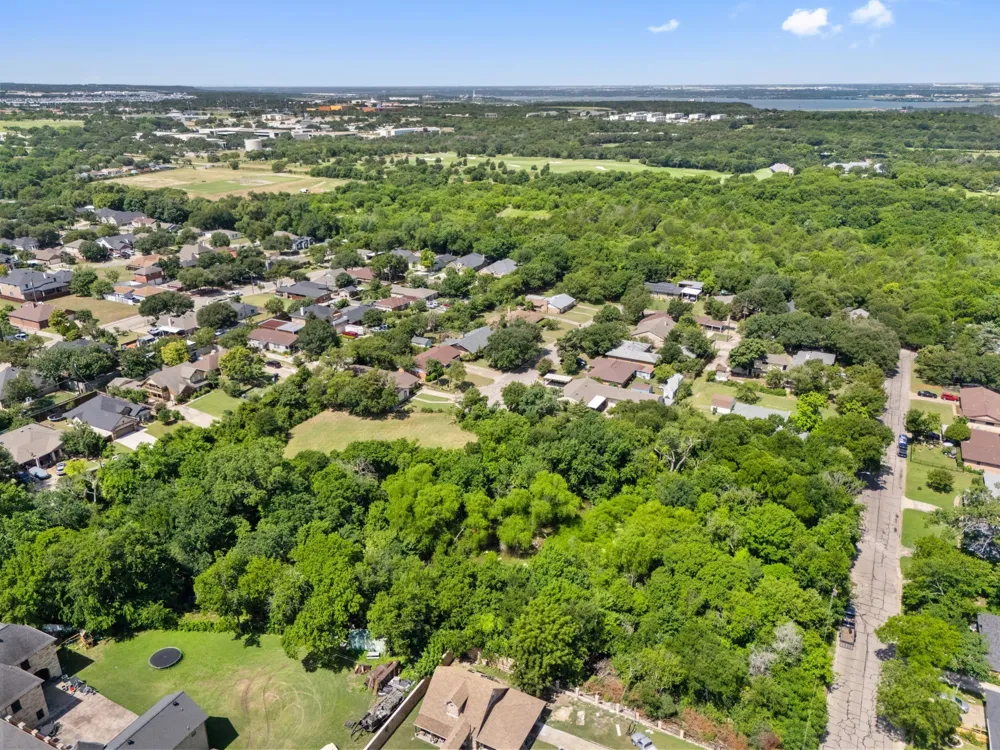 1 Ott Circle Cockrell Hill, TX 75211