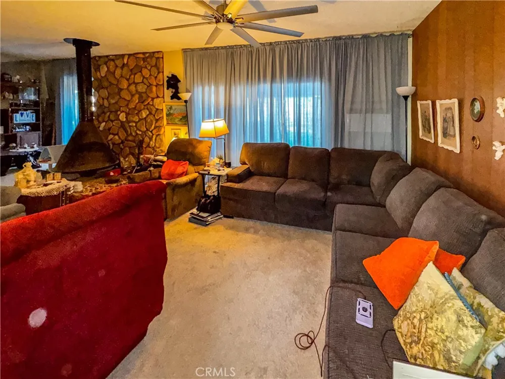 1415 Tamarack Lane Needles, CA 92363