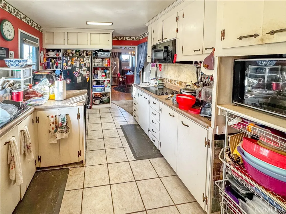 1415 Tamarack Lane Needles, CA 92363