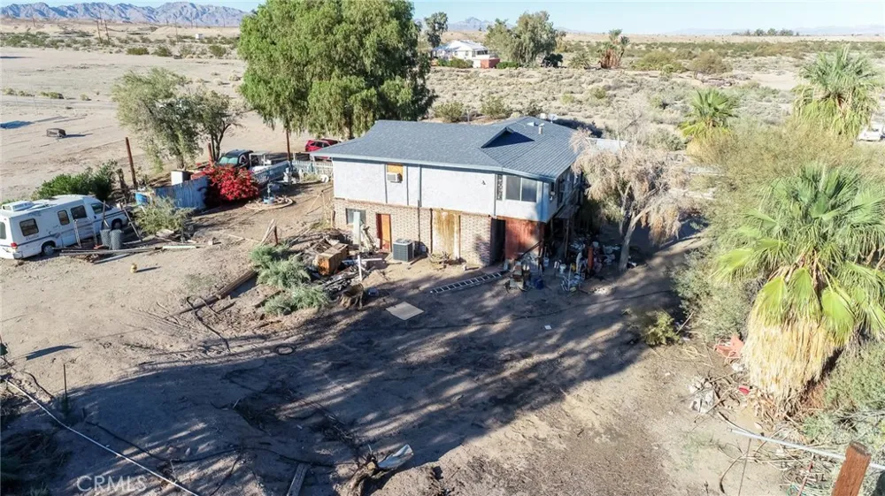 1415 Tamarack Lane Needles, CA 92363