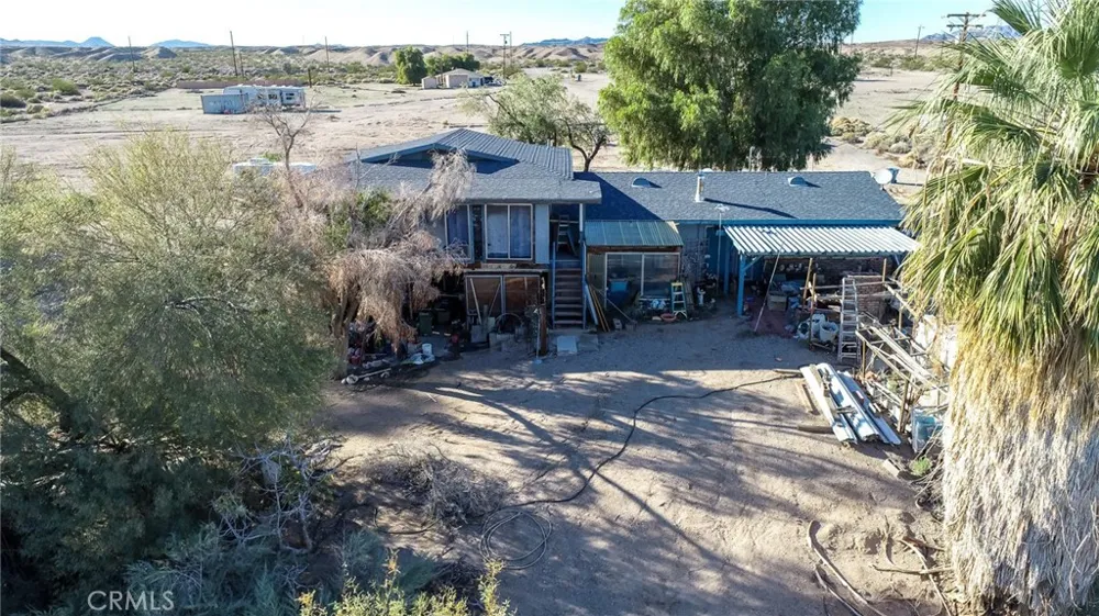 1415 Tamarack Lane Needles, CA 92363