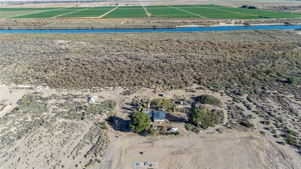 1415 Tamarack Lane Needles, CA 92363