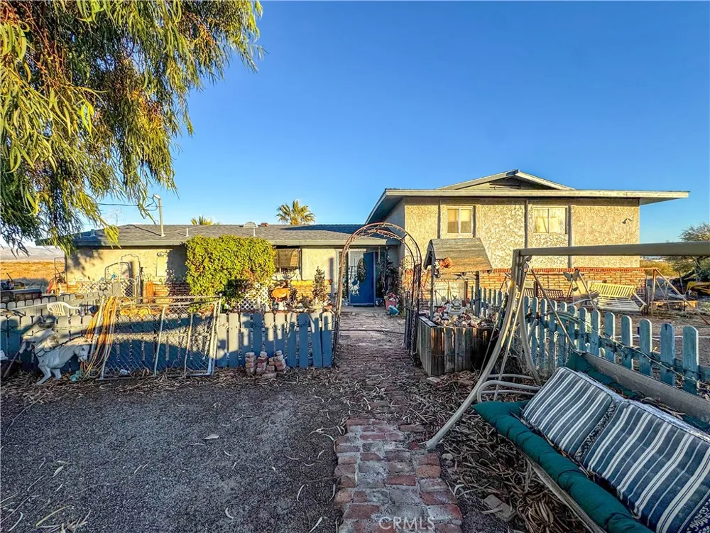 1415 Tamarack Lane Needles, CA 92363