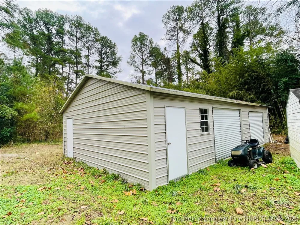 405 S Austin Street S Maxton, NC 28364