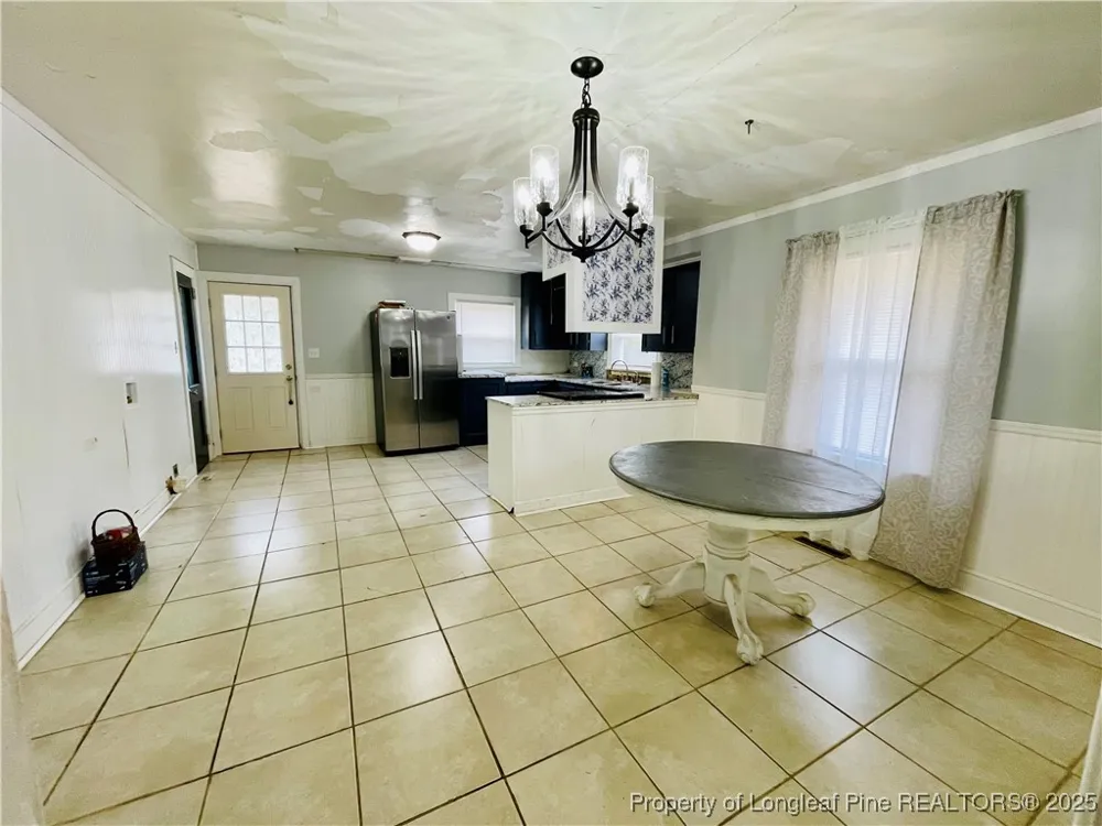 405 S Austin Street S Maxton, NC 28364