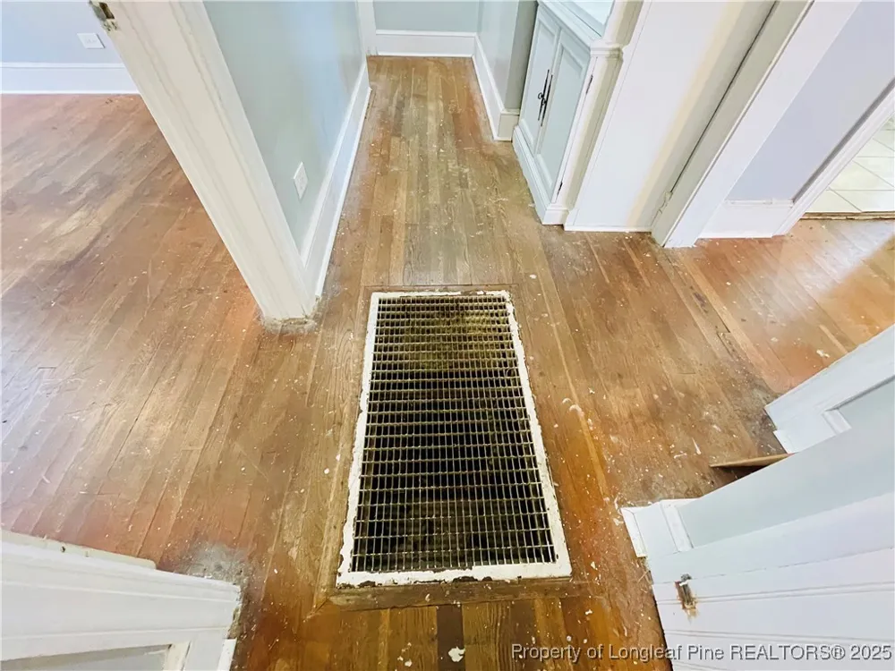 405 S Austin Street S Maxton, NC 28364