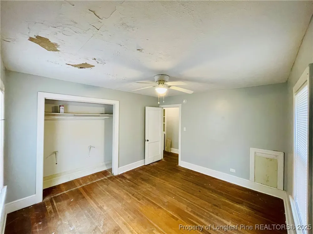 405 S Austin Street S Maxton, NC 28364