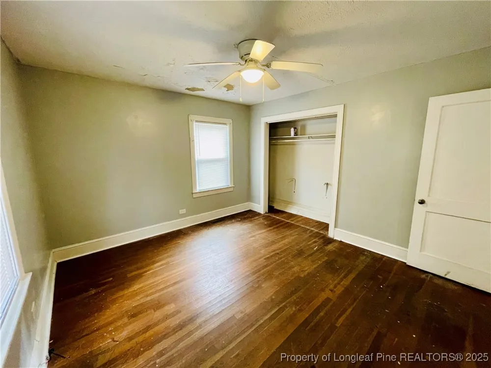 405 S Austin Street S Maxton, NC 28364