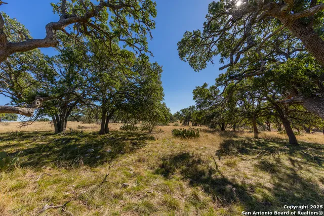 000 Cattlemans Crossing Dr Kerrville, TX 78028