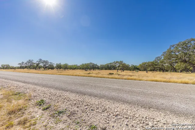 000 Cattlemans Crossing Dr Kerrville, TX 78028