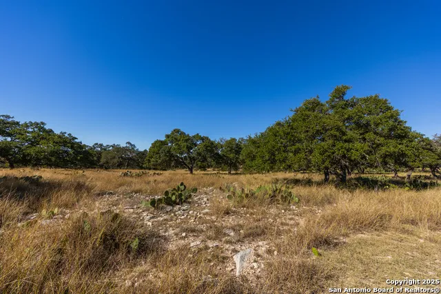 000 Cattlemans Crossing Dr Kerrville, TX 78028