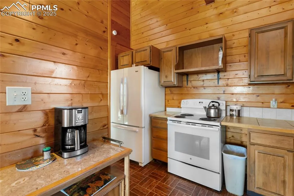730 Cheyenne Creek Drive Lake George, CO 80827
