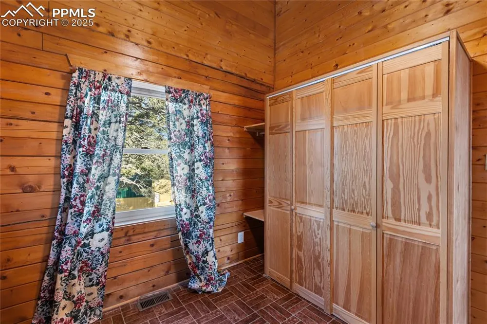 730 Cheyenne Creek Drive Lake George, CO 80827