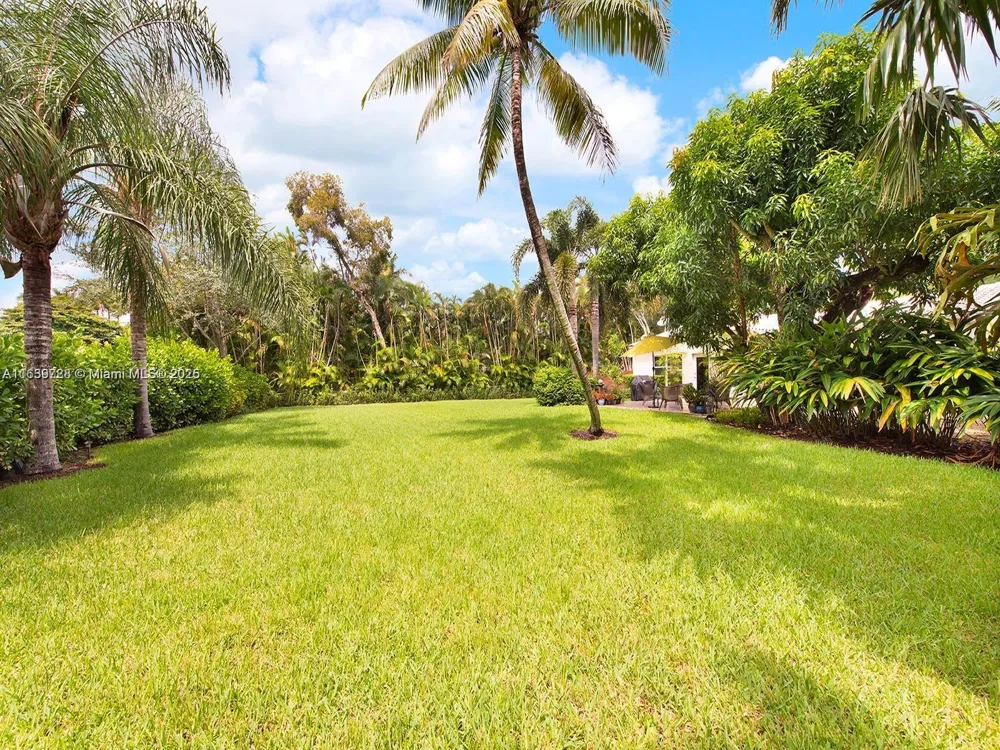 11140 Griffing Blvd Biscayne Park, FL 33161