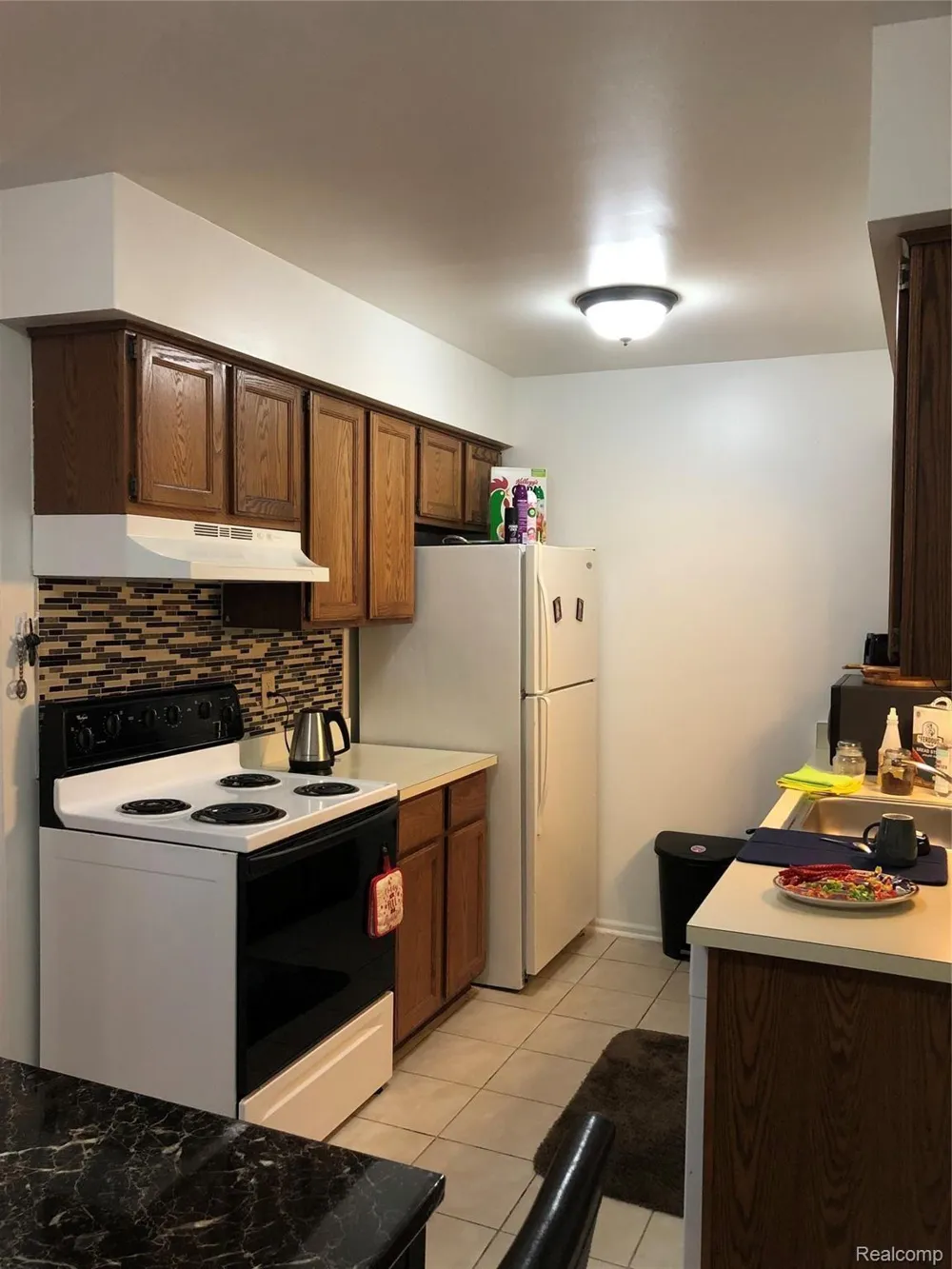35471 HICKORY WOODS DR #6 Clinton Charter Township, MI 48035