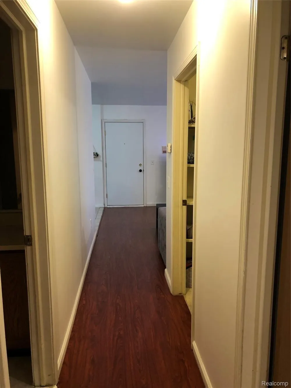 35471 HICKORY WOODS DR #6 Clinton Charter Township, MI 48035