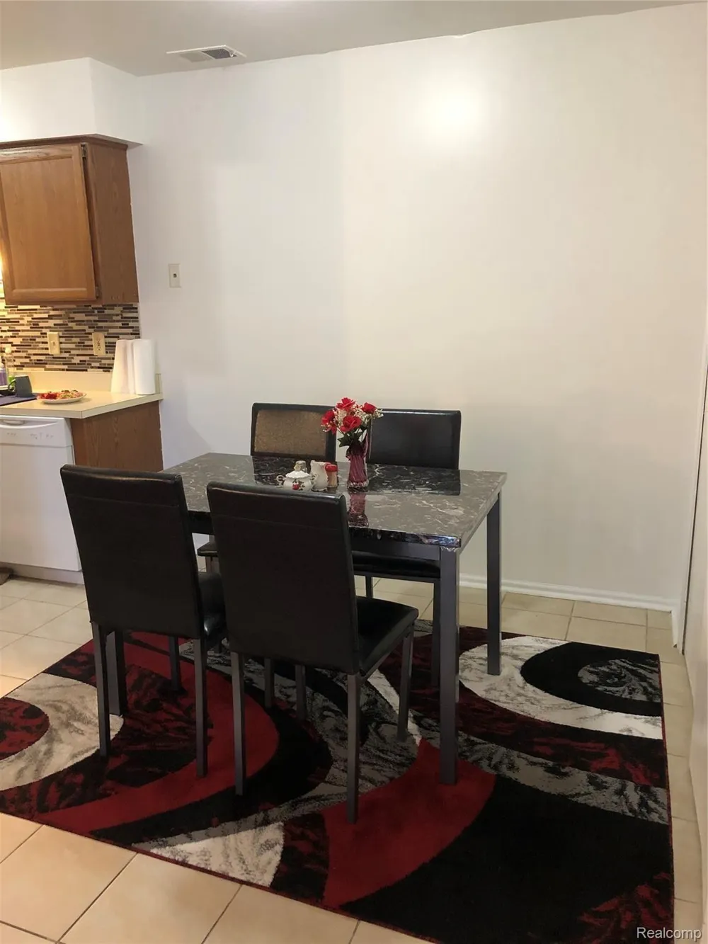 35471 HICKORY WOODS DR #6 Clinton Charter Township, MI 48035