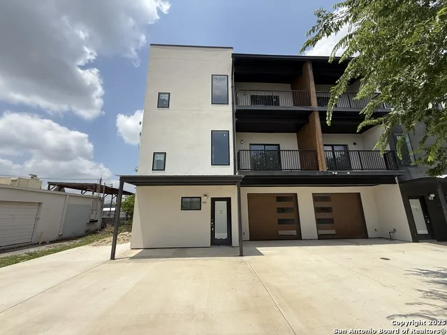 715 Ogden #104 Unit 104