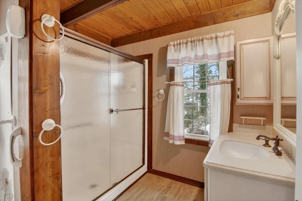 289 Lyon Lake Road Fredonia Township, MI 49068