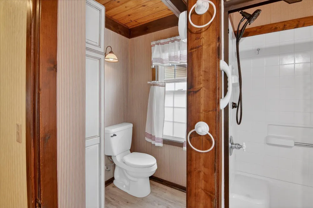 289 Lyon Lake Road Fredonia Township, MI 49068