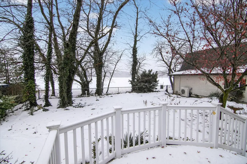 289 Lyon Lake Road Fredonia Township, MI 49068