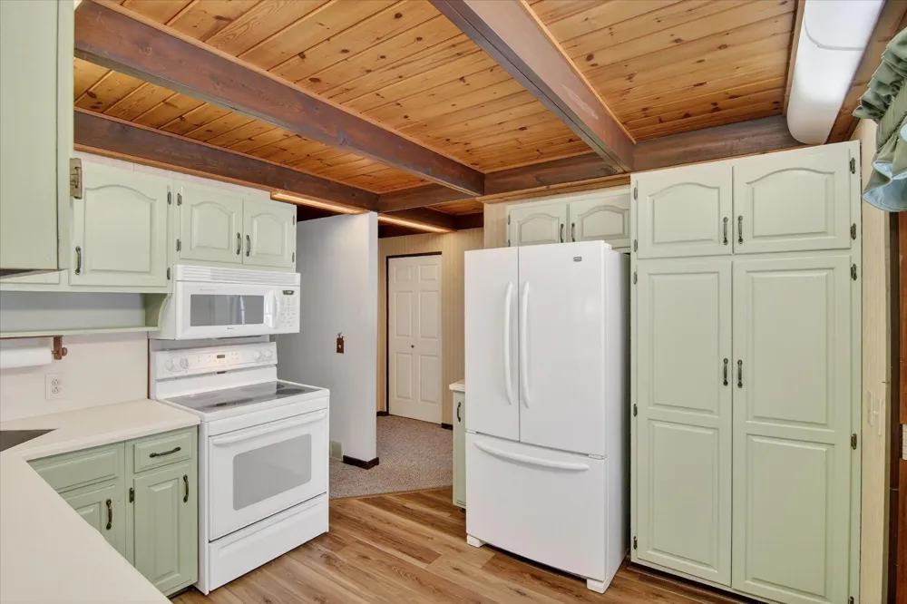 289 Lyon Lake Road Fredonia Township, MI 49068
