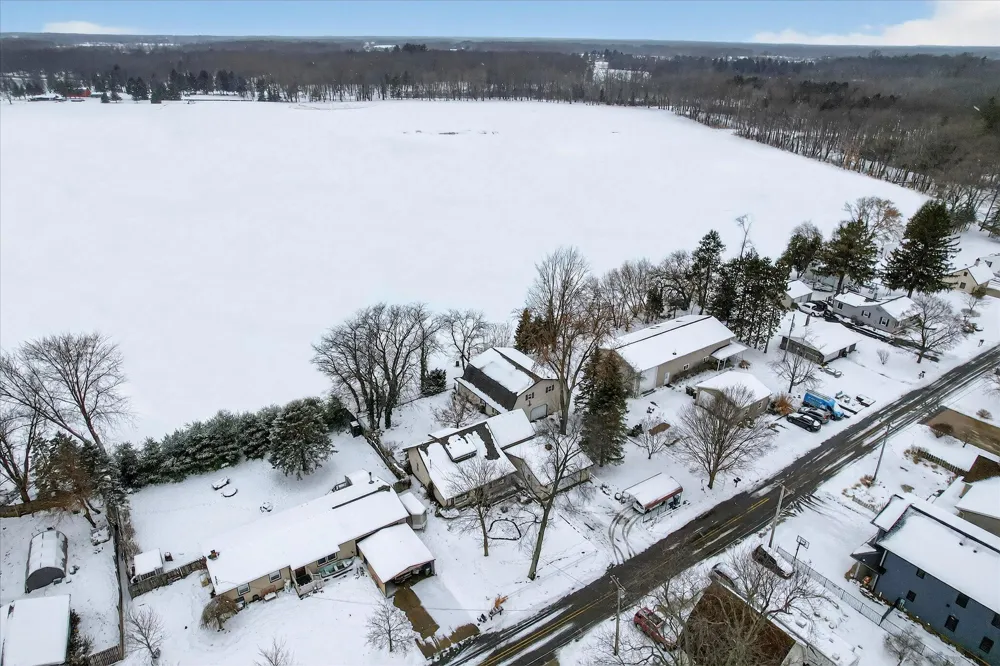 289 Lyon Lake Road Fredonia Township, MI 49068