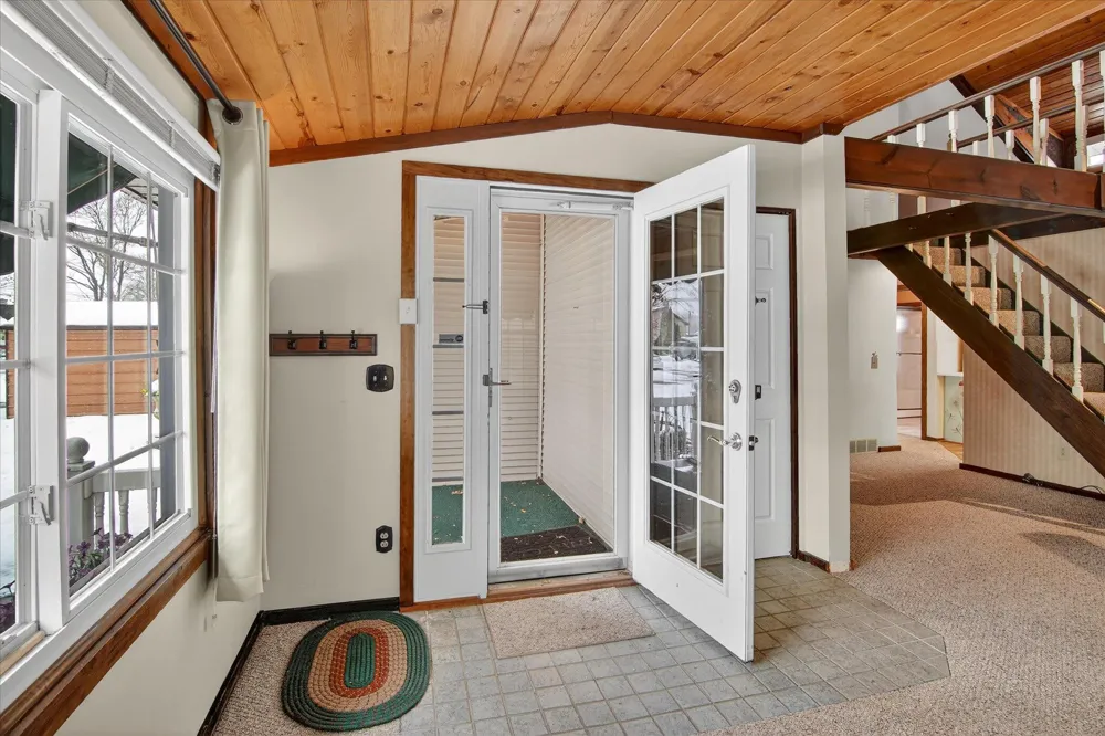 289 Lyon Lake Road Fredonia Township, MI 49068