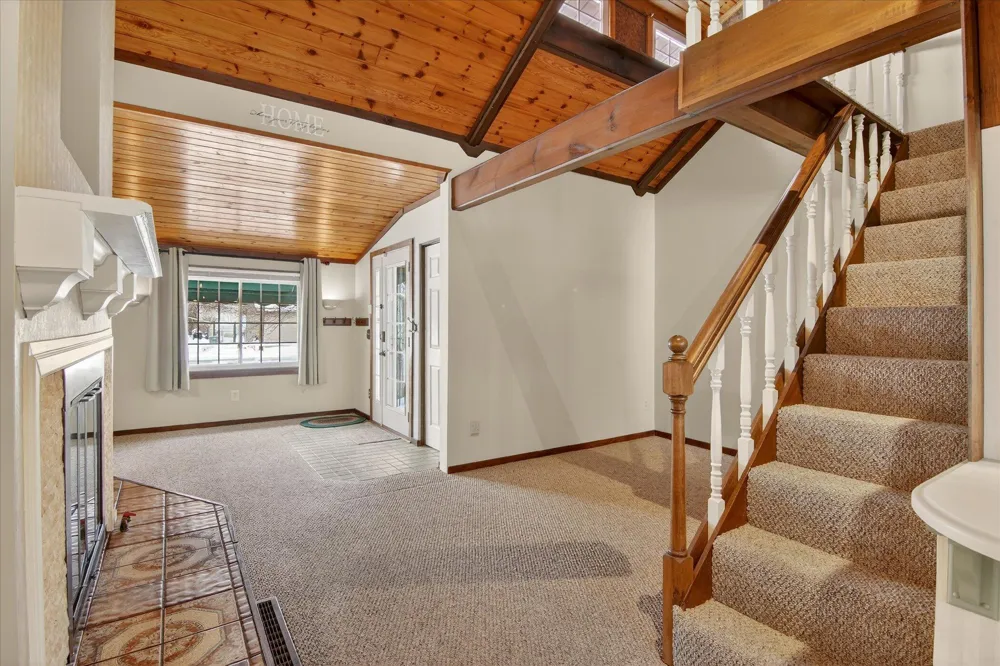 289 Lyon Lake Road Fredonia Township, MI 49068