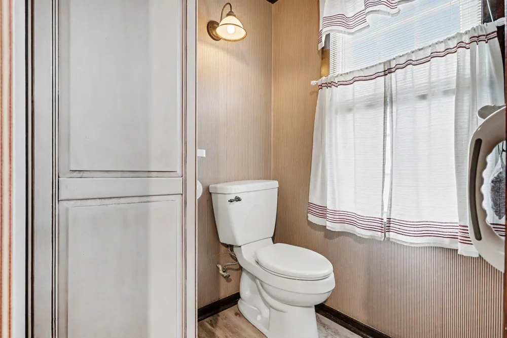 289 Lyon Lake Road Fredonia Township, MI 49068