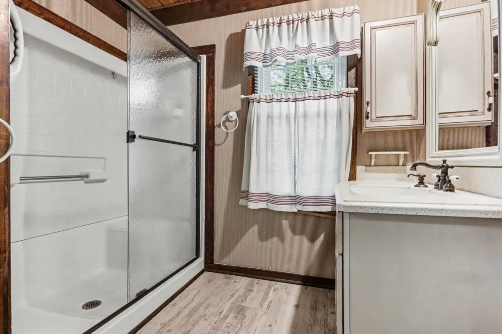 289 Lyon Lake Road Fredonia Township, MI 49068