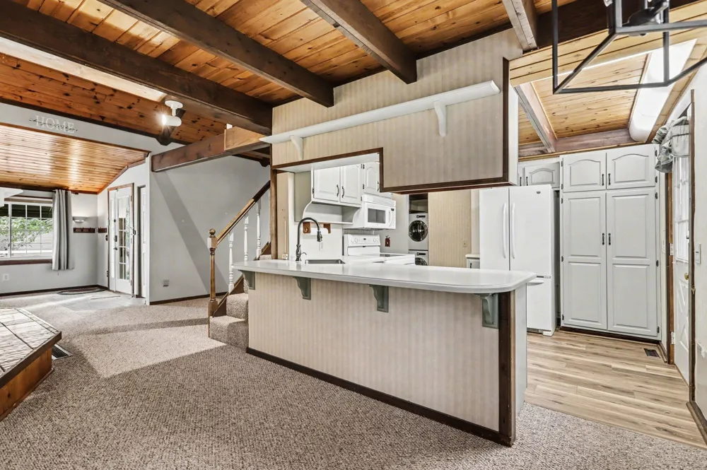 289 Lyon Lake Road Fredonia Township, MI 49068