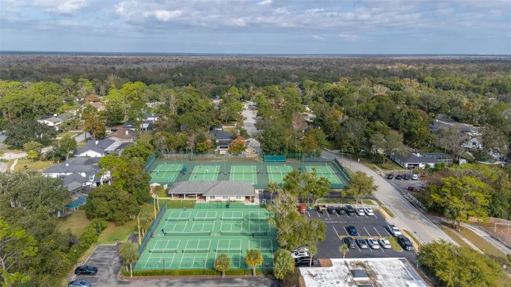204 BLUE LAKE DRIVE Longwood, FL 32779